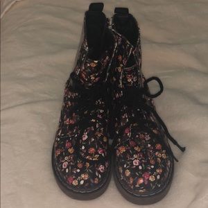 Floral boots